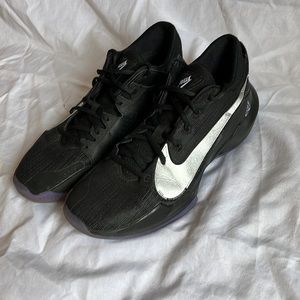 Giannis Antetokounmpo Nike Zoom Freak 2 "Dusty Amethyst"